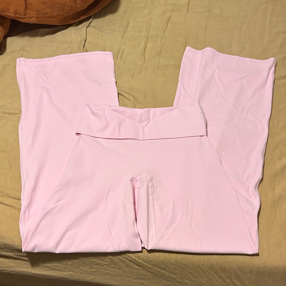 SOFTMOTION™ FOLD OVER STRAIGHT LEG PANTS WITH WHITE LOGO
